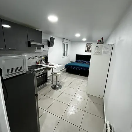 Apartment Petit Paradis Pour 2 Personnes Garges-les-Gonesse